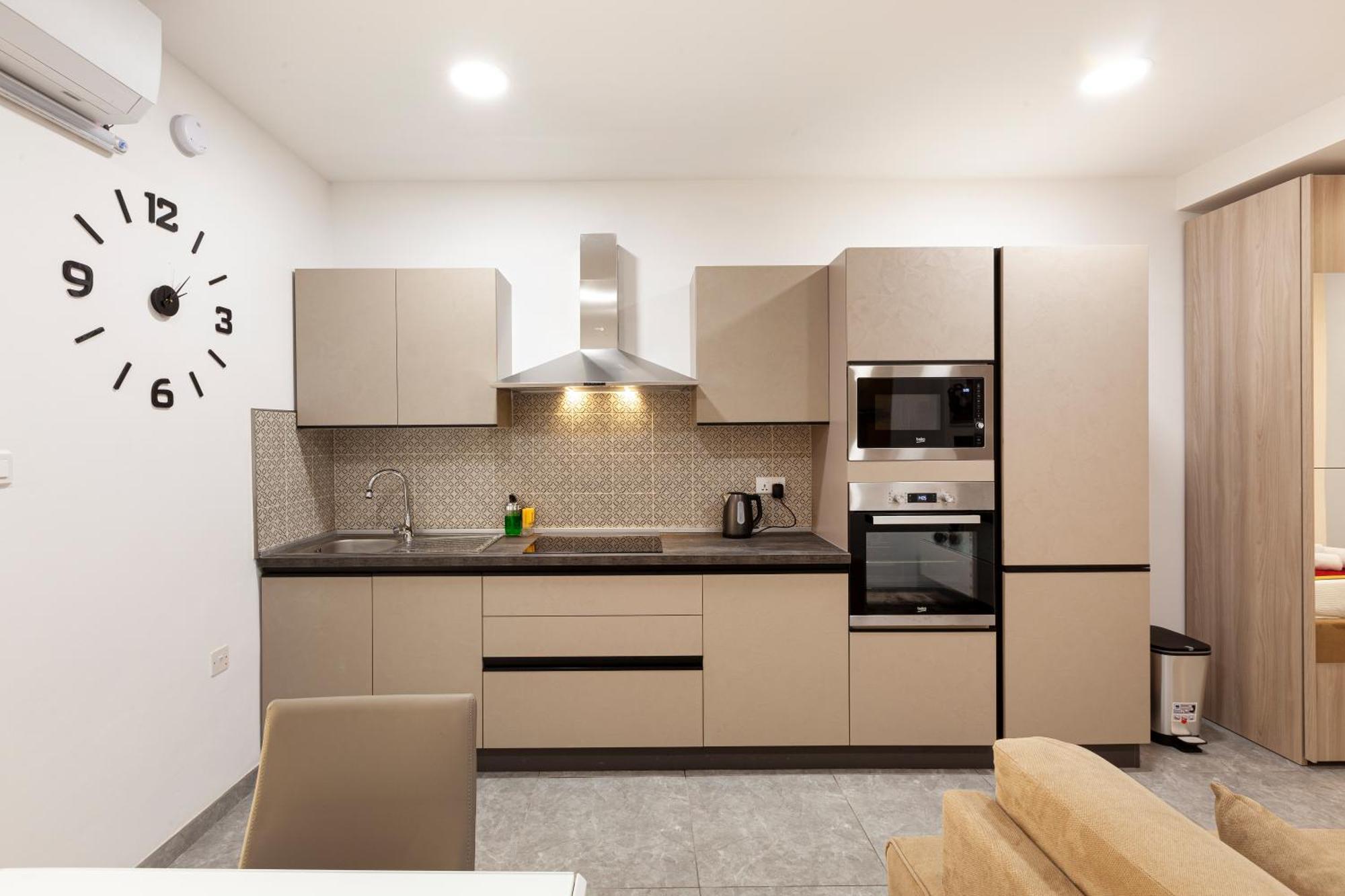 Modern & Lovely Studio - Prime Location San Ġiljan Extérieur photo